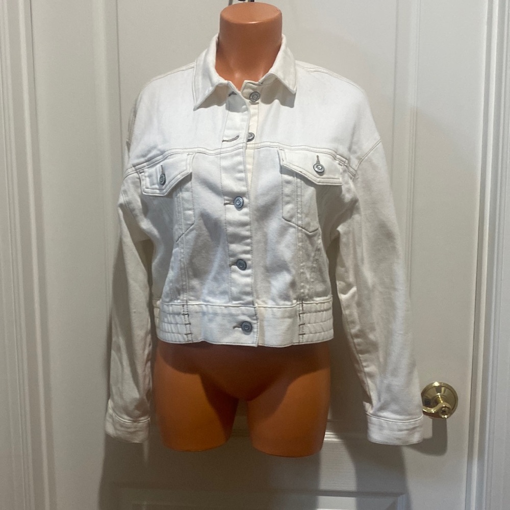 KENSIE Vintage Luxe Ivory Oversized Cropped Denim-Style Jacket S Small NWOT - Picture 2 of 10